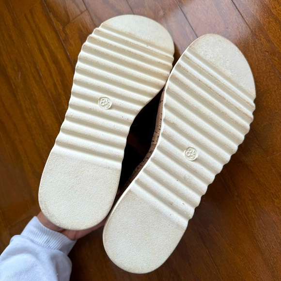 Universal Thread Benni Platform Sandal - Picture 7 of 9